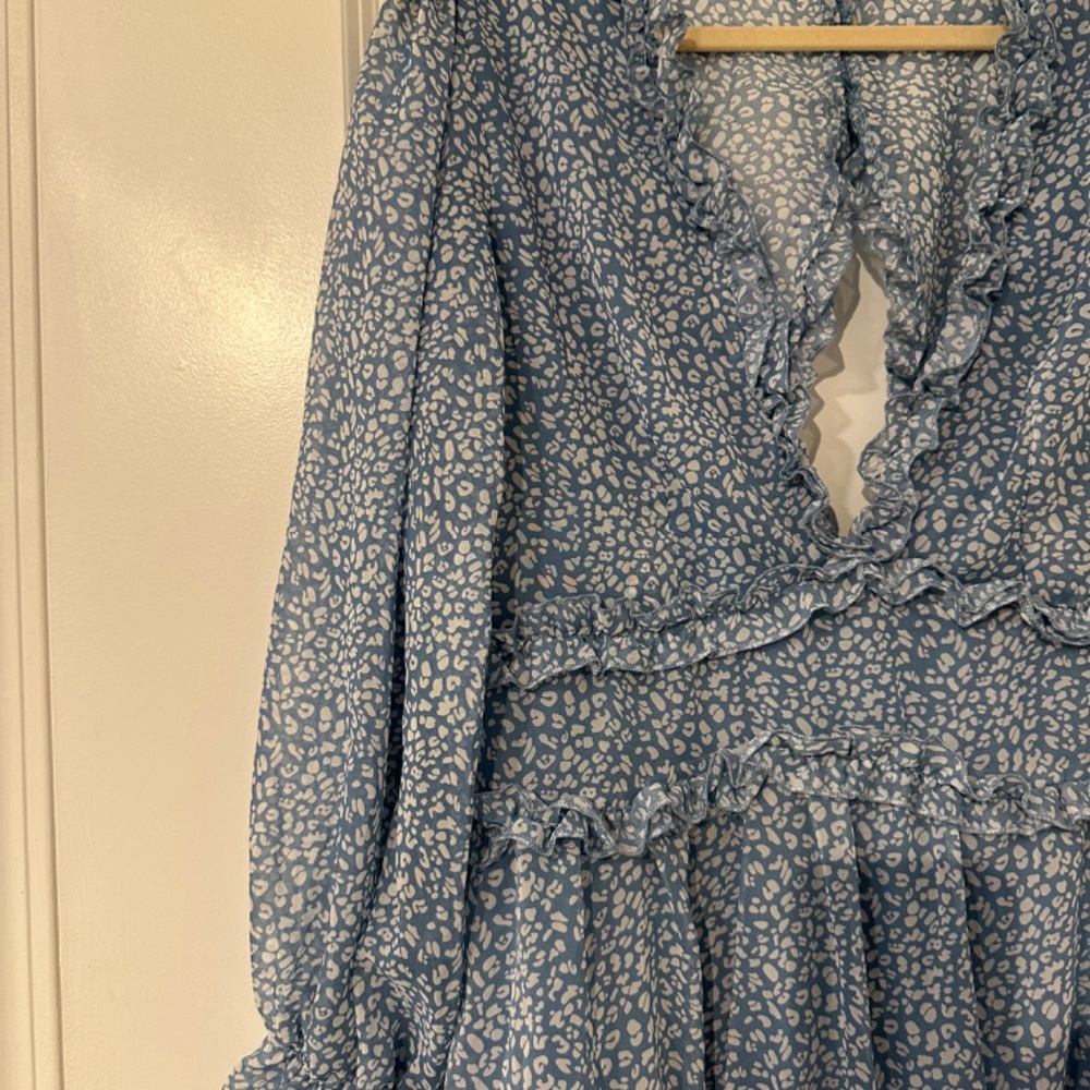 Backless Mini Dress - Picture 3 of 8